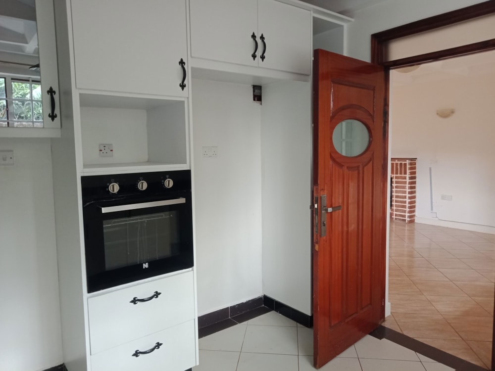 Townhouse let in Kiambu Road, Kenya - 3KE1704614 Townhouse let in Kiambu Road, Kenya - 3KE1704614