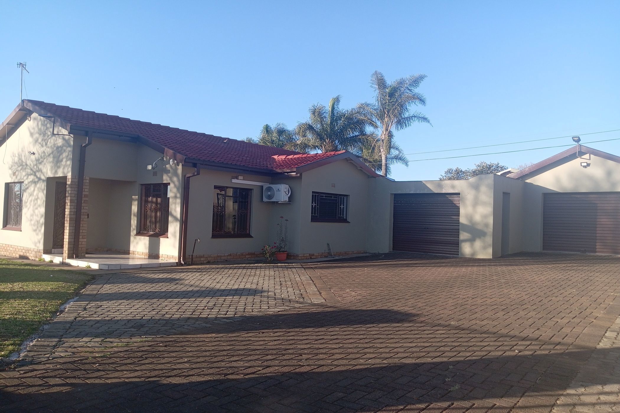 House for sale in Richview - 1NW1704964