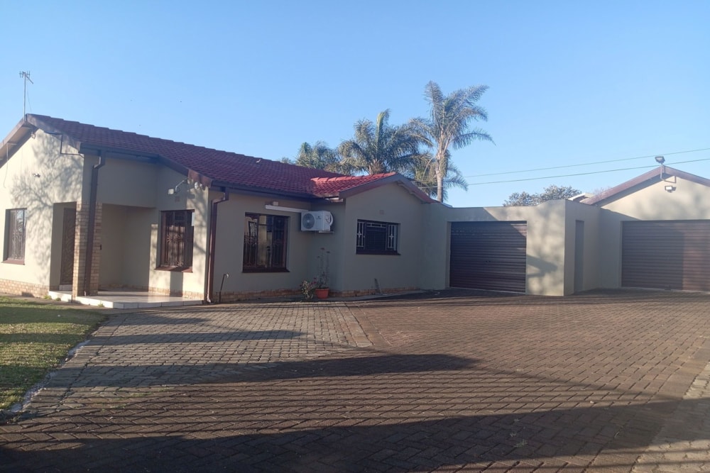 House for sale in Richview - 1NW1704964