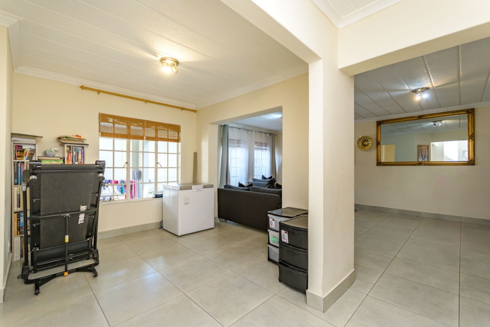 Apartment for sale in Morningside, Sandton - HP1704652 Apartment for sale in Morningside, Sandton - HP1704652