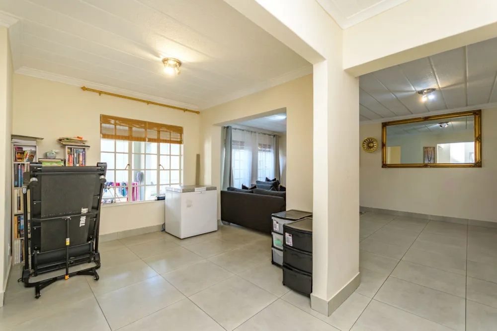 Apartment for sale in Morningside, Sandton - HP1704652 Apartment for sale in Morningside, Sandton - HP1704652