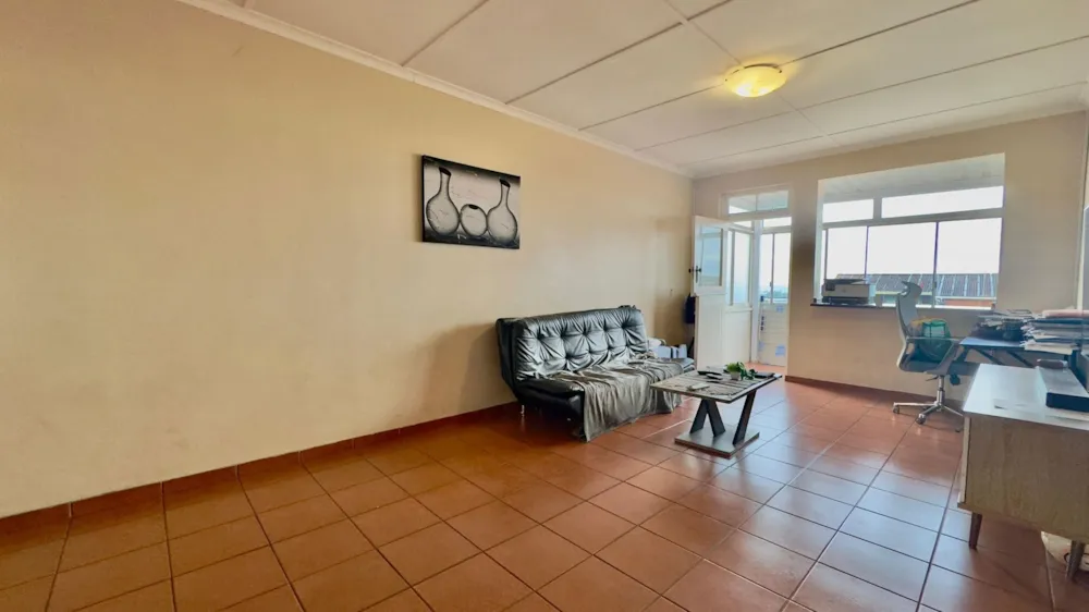 Apartment for sale in Morningside, Durban - 1DA1704657 Apartment for sale in Morningside, Durban - 1DA1704657