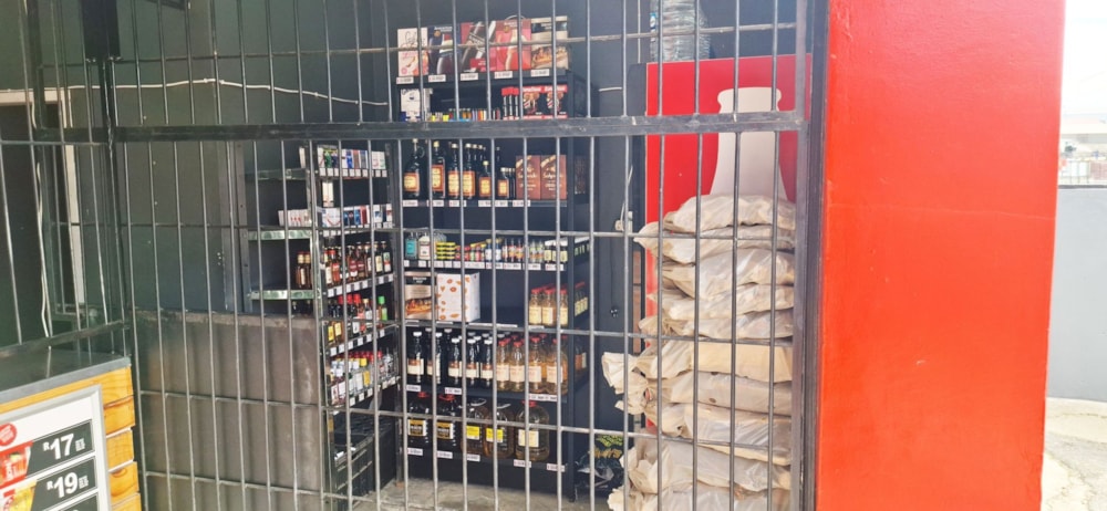 Commercial business for sale in Oudtshoorn South - 1OU1704790 Commercial business for sale in Oudtshoorn South - 1OU1704790