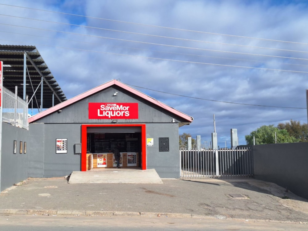 Commercial business for sale in Oudtshoorn South - 1OU1704790