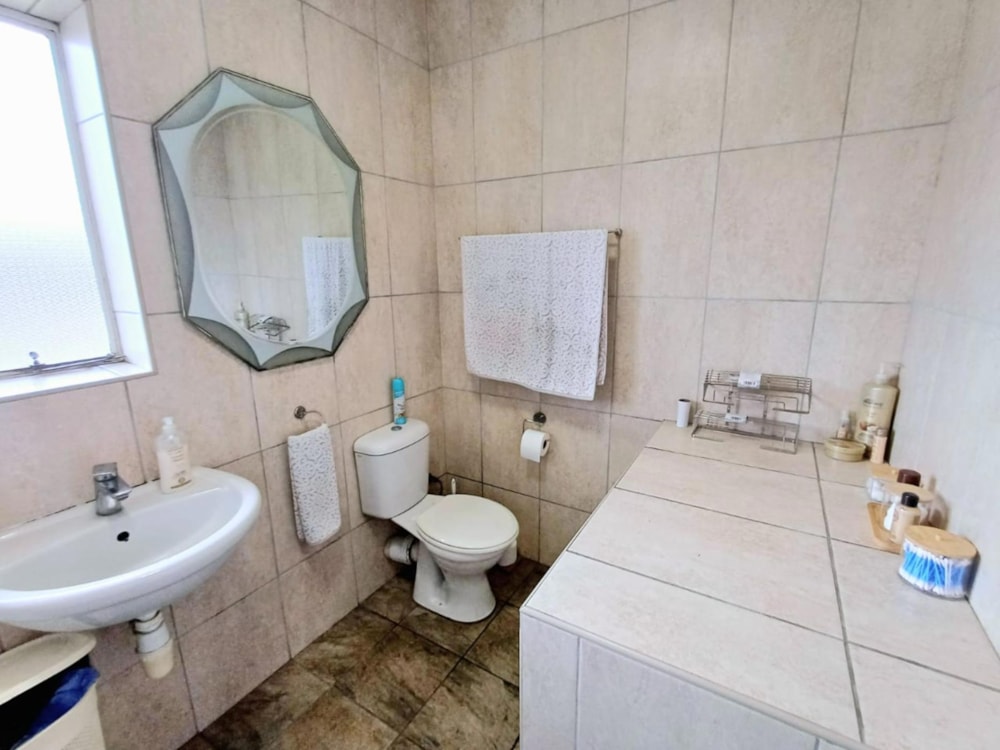 Apartment sold in Swartkops - 1PLZ1704929 Apartment sold in Swartkops - 1PLZ1704929