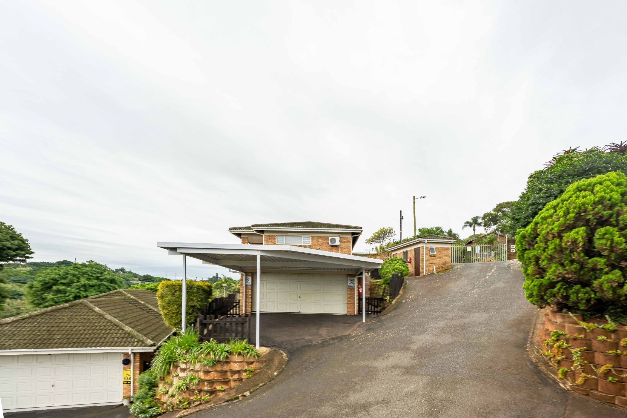 Townhouse let in Amanzimtoti - 1WB1704853