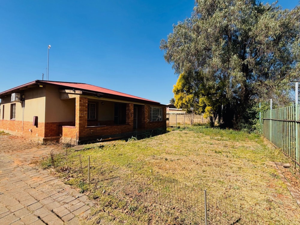 House for sale in Rothdene - 1VT1704917