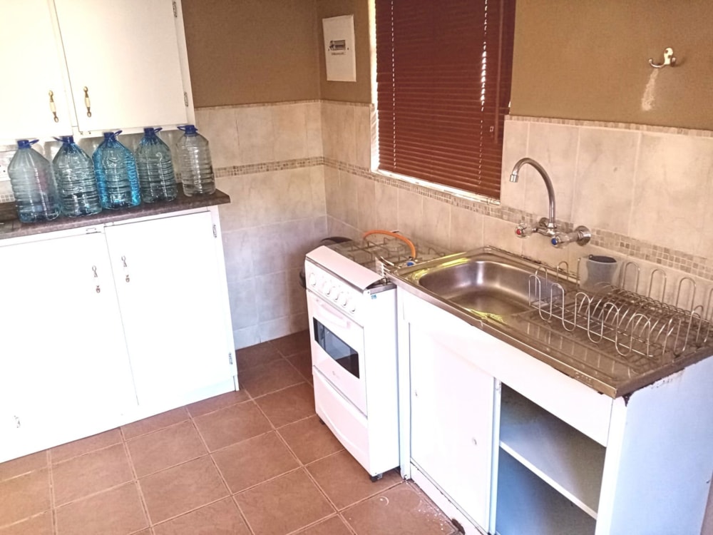 Bachelor apartment let in Safari Gardens - 1RU1704892 Bachelor apartment let in Safari Gardens - 1RU1704892