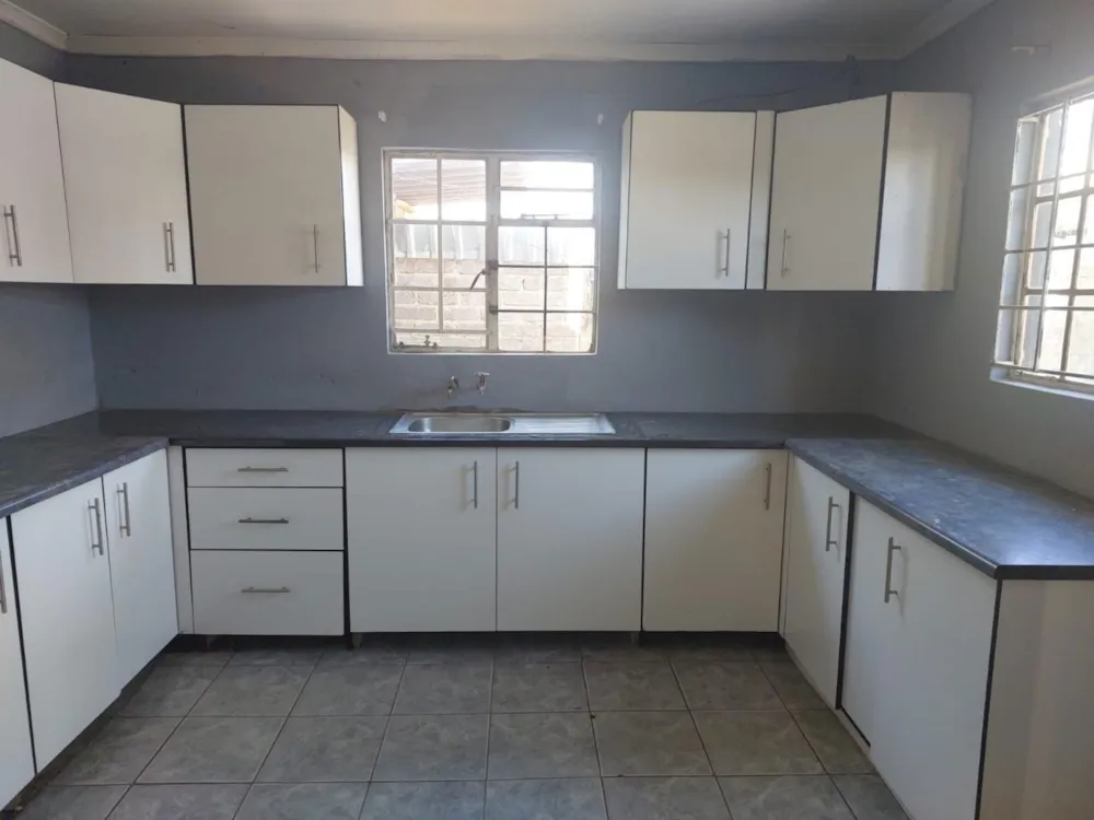 House for sale in Eldorado Park - 1GV1704897 House for sale in Eldorado Park - 1GV1704897