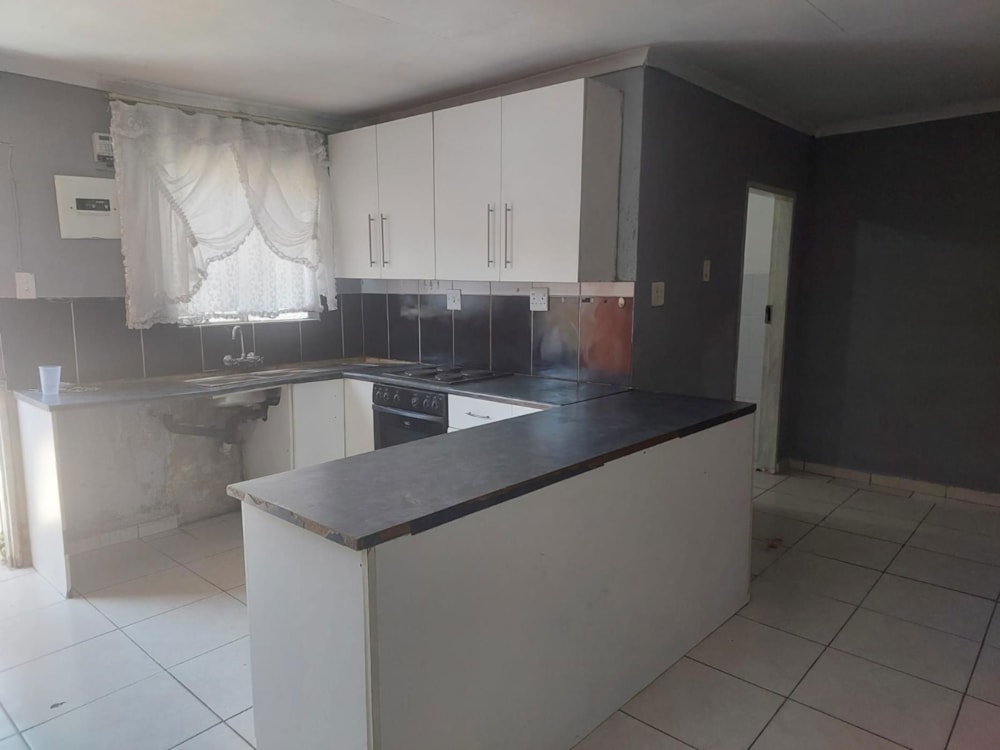 House for sale in Eldorado Park - 1GV1704897 House for sale in Eldorado Park - 1GV1704897