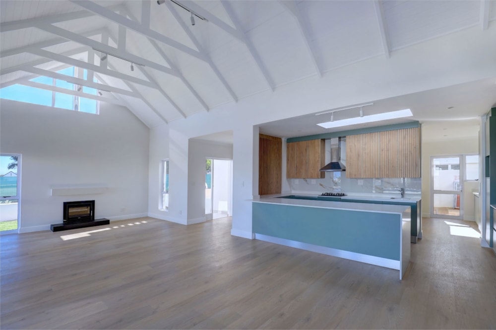 House for sale in Springfield Estate - GEO1710422 House for sale in Springfield Estate - GEO1710422