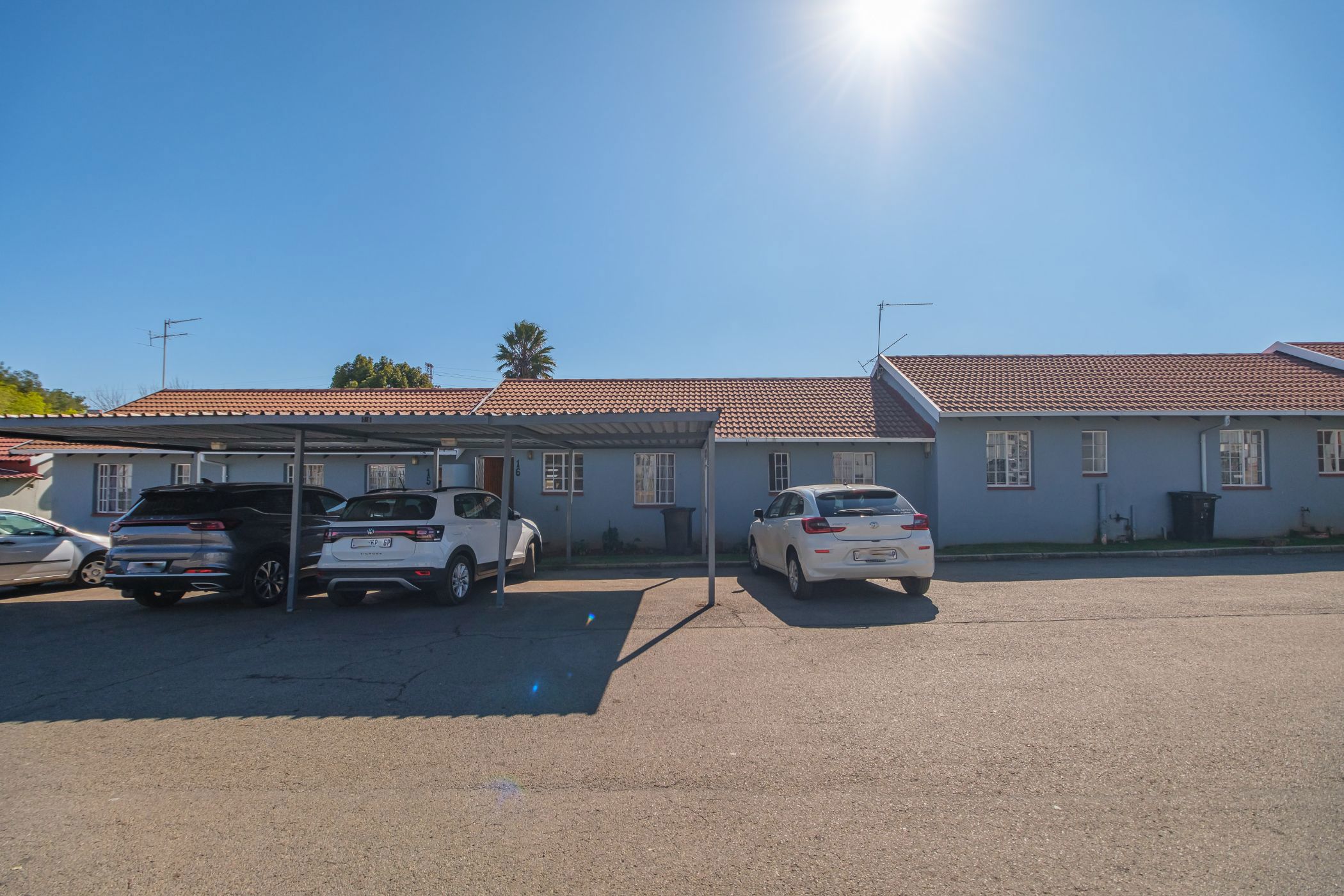 Townhouse for sale in Roodepoort West - RAN1705002