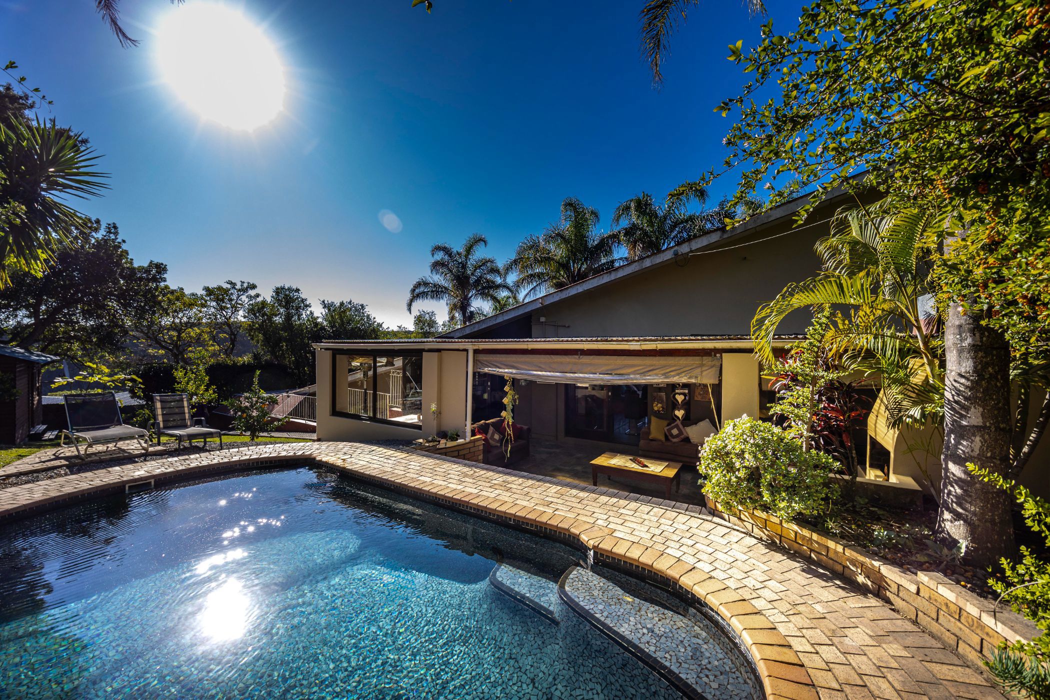 House for sale in Beacon Bay - 1EZ1705337