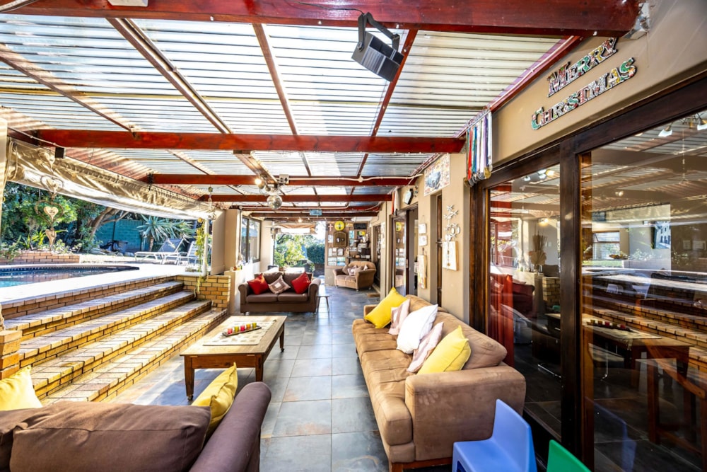 House for sale in Beacon Bay - 1EZ1705337