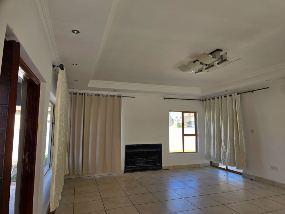 House for sale in Block 8, Botswana - 3BO1705049