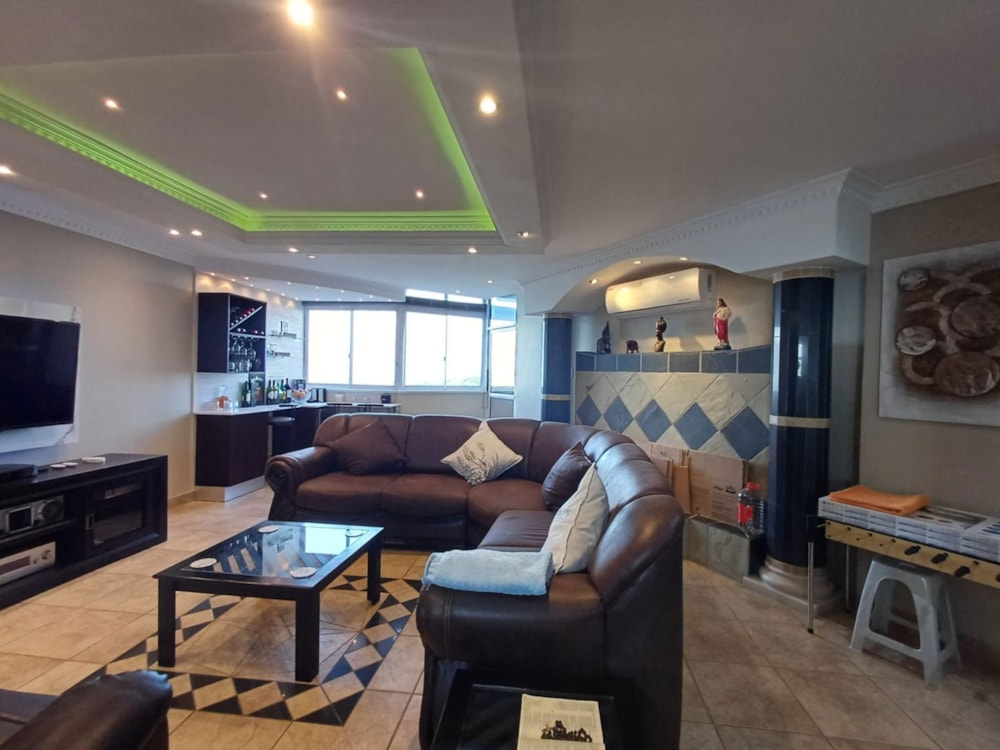Apartment for sale in Morningside, Durban - 1DA1705083 Apartment for sale in Morningside, Durban - 1DA1705083