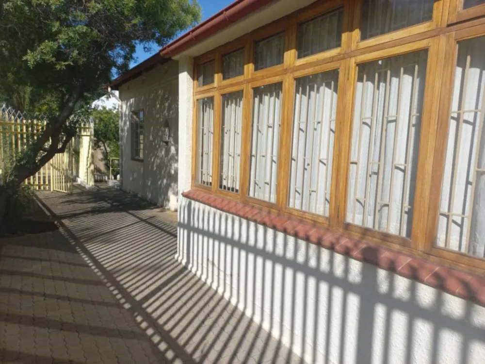 Commercial office let in Windhoek Central, Namibia - 3NM1705105 Commercial office let in Windhoek Central, Namibia - 3NM1705105