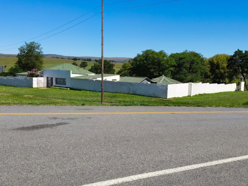 Lifestyle property for sale in Cathcart, Eastern Cape - 1MH1705122 Lifestyle property for sale in Cathcart, Eastern Cape - 1MH1705122