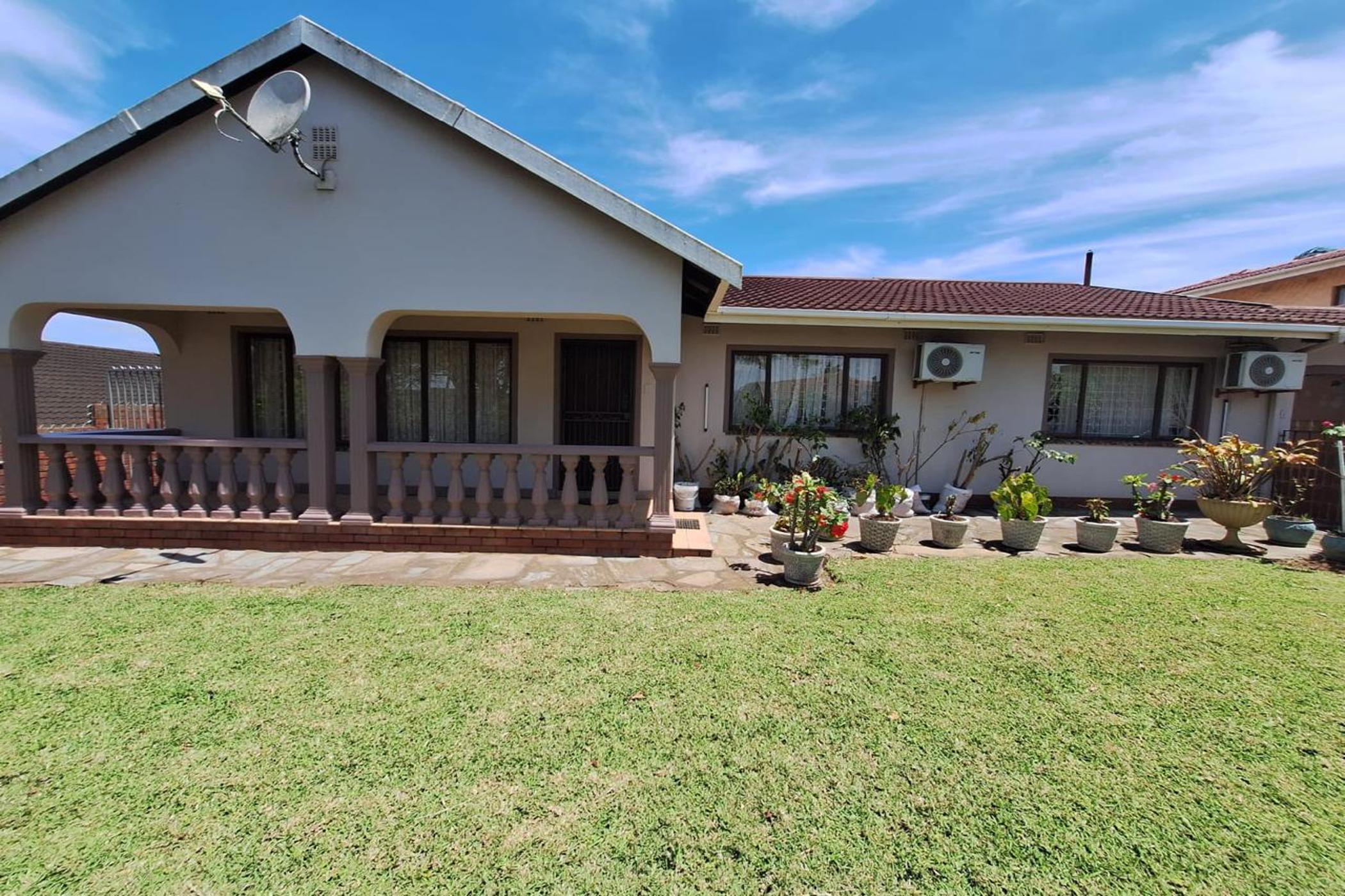 House for sale in Burlington Heights - 1WP1705522