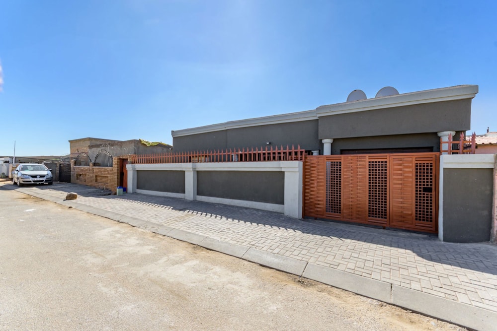 House for sale in Tembisa - KTP1705257