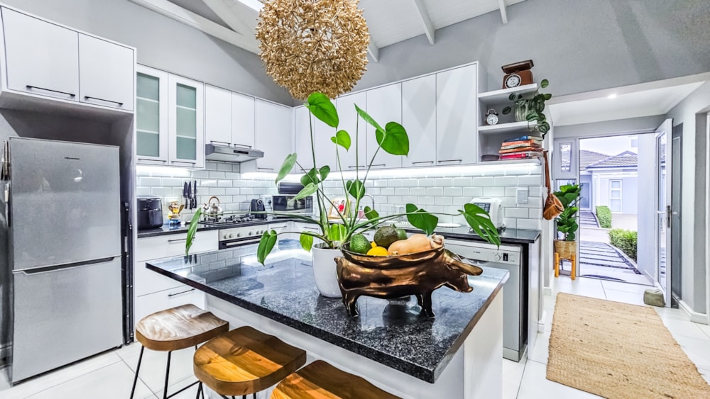 Townhouse let in Klein Parys - TKL1705244 Townhouse let in Klein Parys - TKL1705244