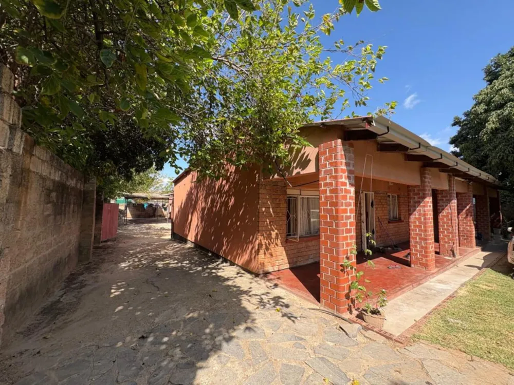 Cluster for sale in Woodlands, Zambia - 3ZA1705313