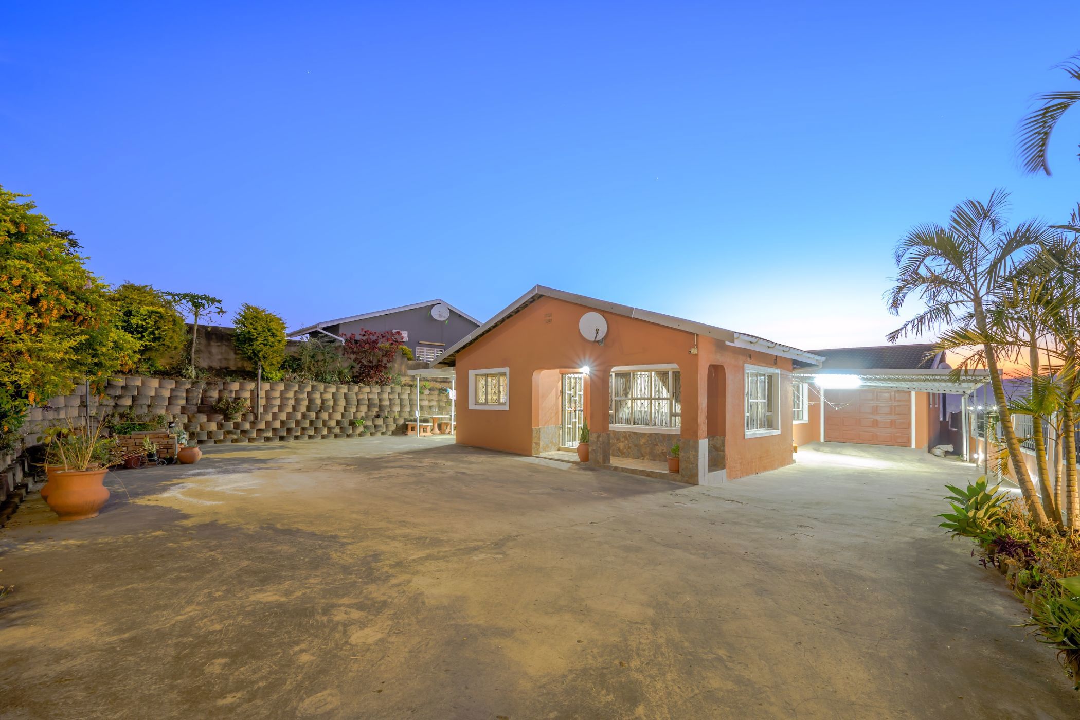 House for sale in Everest Heights - 1ND1705321