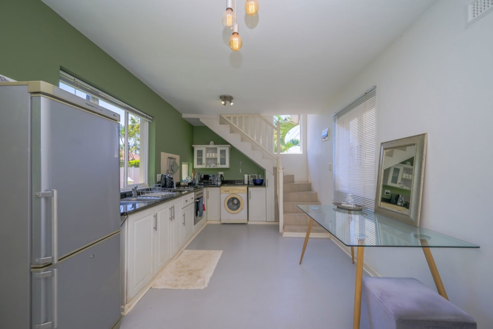 Double-storey apartment to rent in Durban North - 1ND1705427 Double-storey apartment to rent in Durban North - 1ND1705427