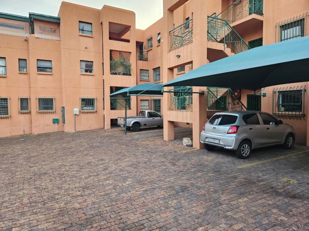 Townhouse to rent in Alberton North - 1GV1705440