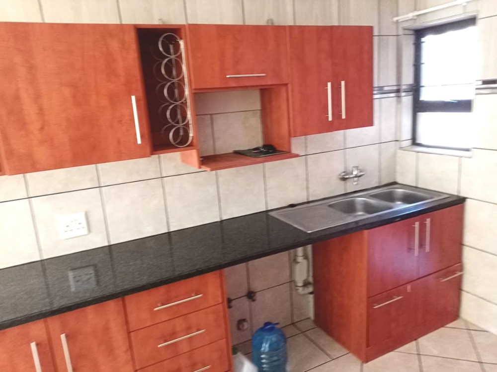 Apartment let in Waterval East - 1RU1705510 Apartment let in Waterval East - 1RU1705510