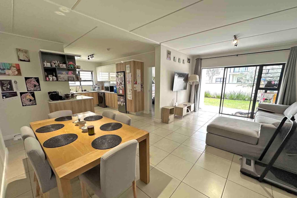 Apartment sold in Sandown, Blouberg - 1TV1706901 Apartment sold in Sandown, Blouberg - 1TV1706901