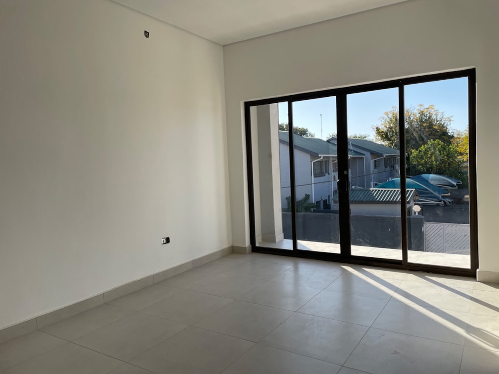 Townhouse for sale in Extension 9, Botswana - 3BO1705678 Townhouse for sale in Extension 9, Botswana - 3BO1705678