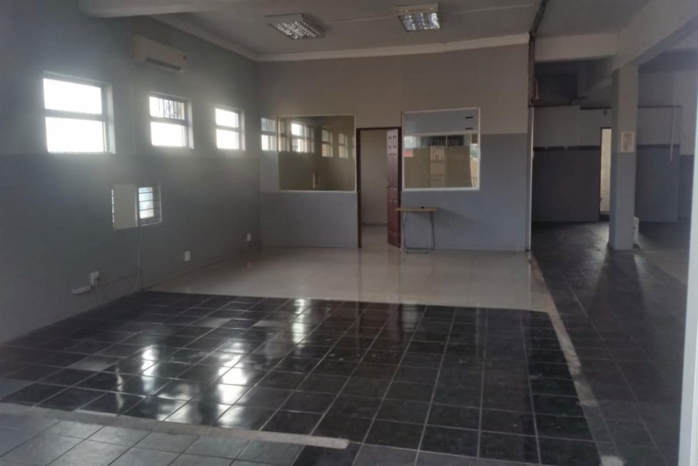 Commercial Building to rent in Chatsworth, KwaZulu-Natal - 1WP1705791 Commercial Building to rent in Chatsworth, KwaZulu-Natal - 1WP1705791