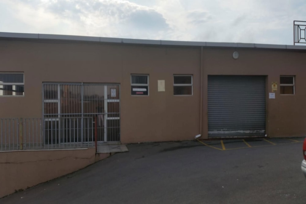 Commercial Building to rent in Chatsworth, KwaZulu-Natal - 1WP1705791 Commercial Building to rent in Chatsworth, KwaZulu-Natal - 1WP1705791