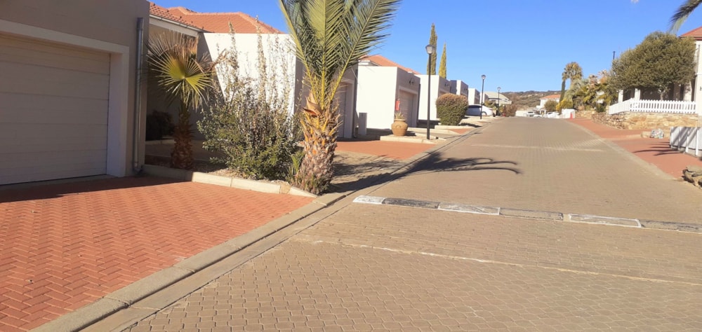 Townhouse sold in Avis, Namibia - 3NM1705918 Townhouse sold in Avis, Namibia - 3NM1705918