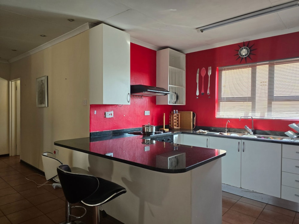 House for sale in Phase 4, Botswana - 3BO1705891 House for sale in Phase 4, Botswana - 3BO1705891