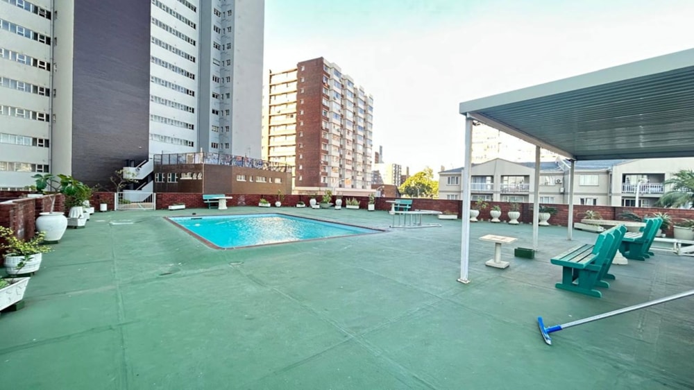 Apartment for sale in North Beach Durban - 1DA1705920 Apartment for sale in North Beach Durban - 1DA1705920