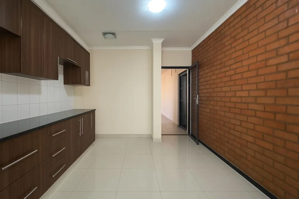 Apartment sold in Morningside, Durban - 1DA1702831 Apartment sold in Morningside, Durban - 1DA1702831