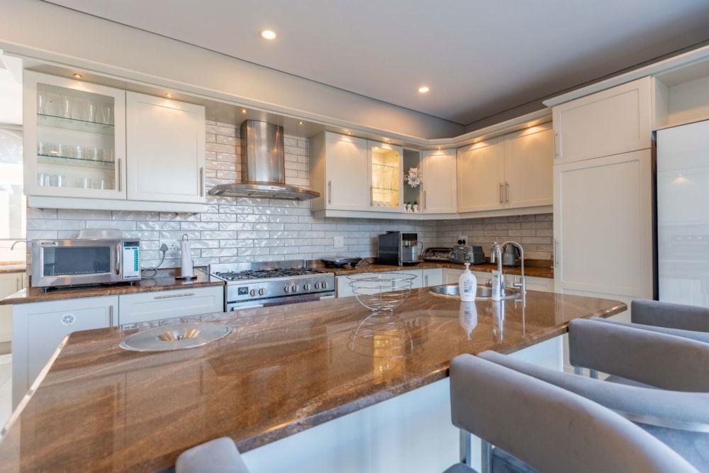 Double-storey house for sale in La Lucia - 1ND1704697 Double-storey house for sale in La Lucia - 1ND1704697