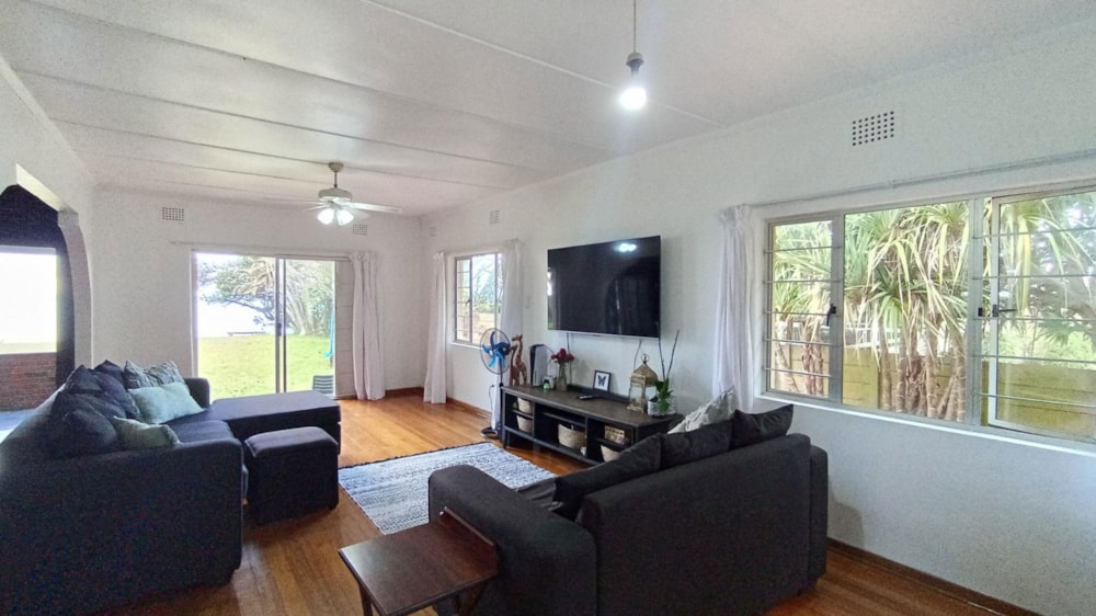 House for sale in Athlone Park - 1WB1704961 House for sale in Athlone Park - 1WB1704961