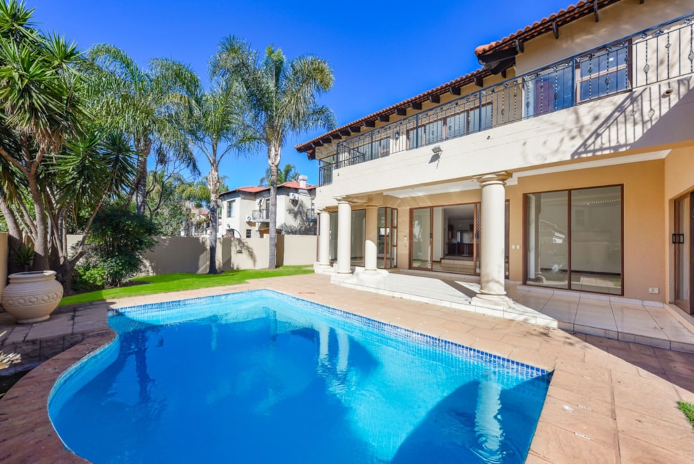 Security complex home sold in Dainfern Area - FW1704228