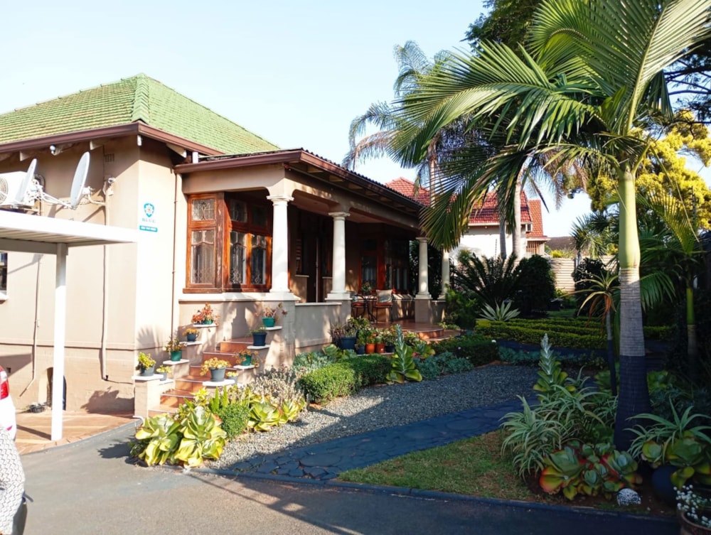 Single-storey house sold in Glenwood, Durban - 1DA1703379 Single-storey house sold in Glenwood, Durban - 1DA1703379