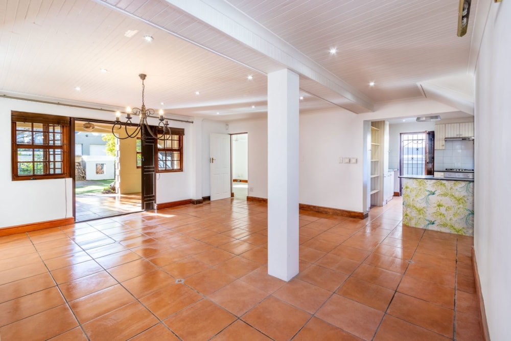 Double-storey house let in Franschhoek - FWL1704476 Double-storey house let in Franschhoek - FWL1704476