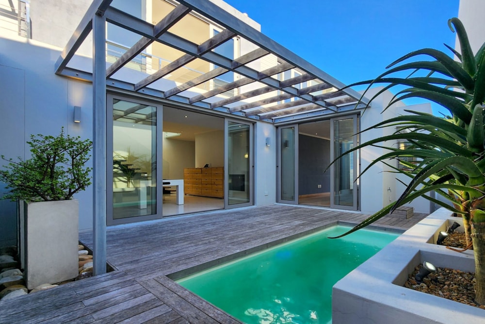 House for sale in Big Bay - 1TV1703929