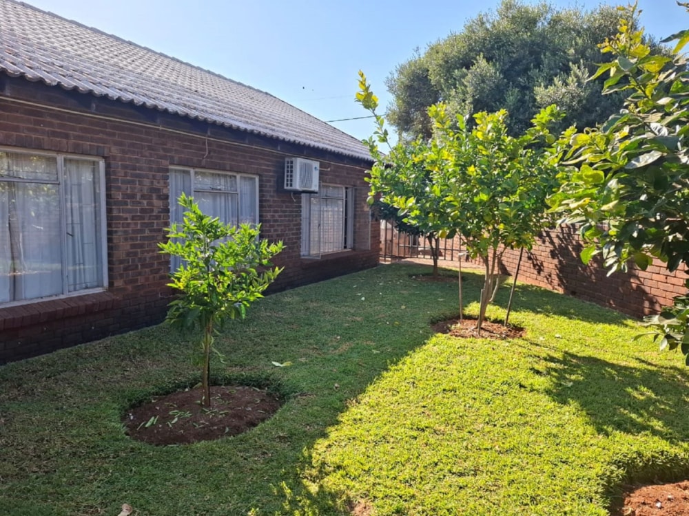 Townhouse for sale in Thabazimbi - 1ER1705203 Townhouse for sale in Thabazimbi - 1ER1705203