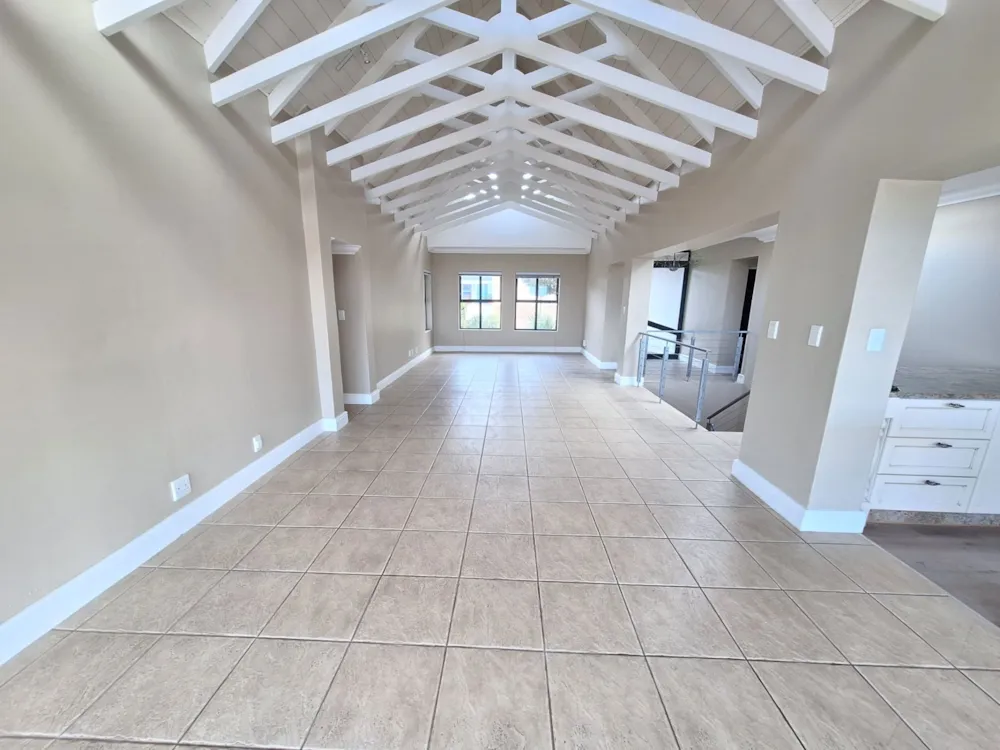 Double-storey house let in Hemel-en-Aarde Estate - ONL1748565