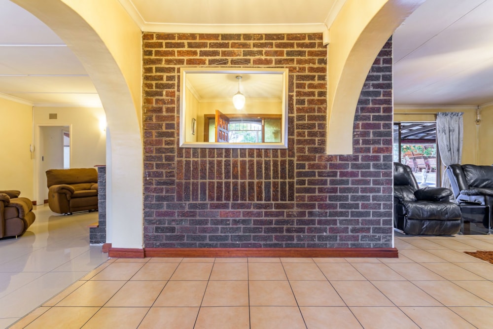 House sold in Morehill - EN1695009