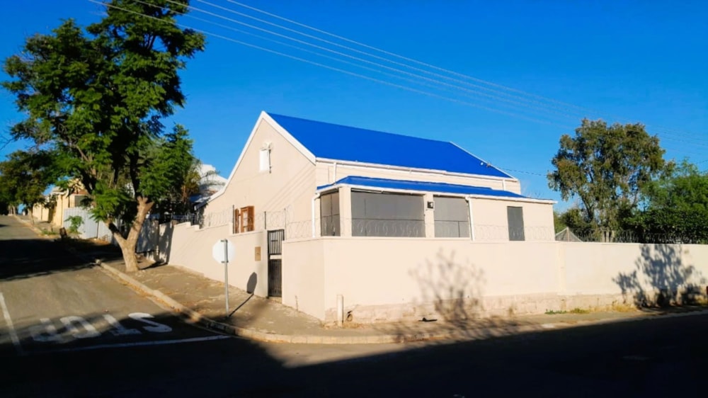 House for sale in Oudtshoorn North - 1OU1702616