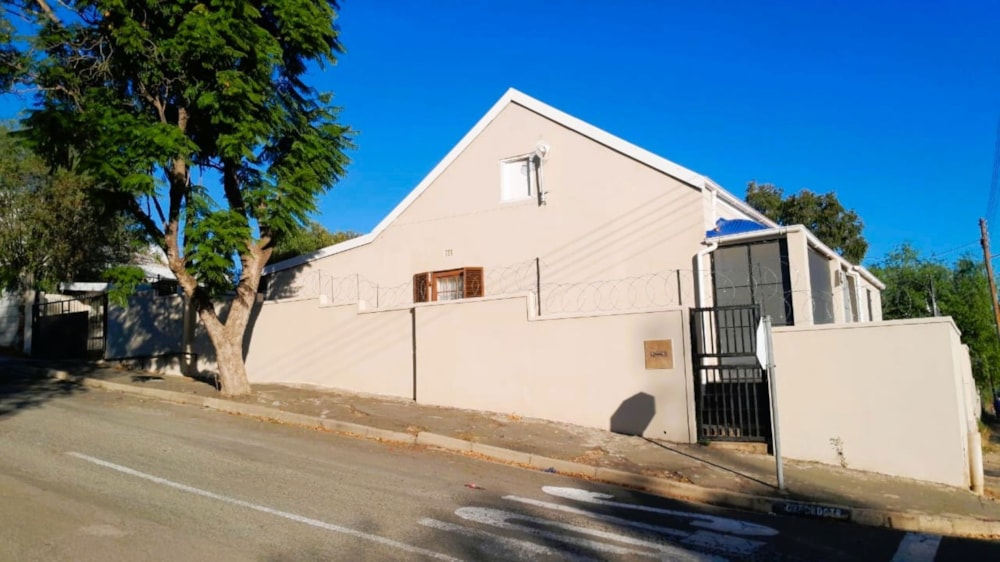 House for sale in Oudtshoorn North - 1OU1702616