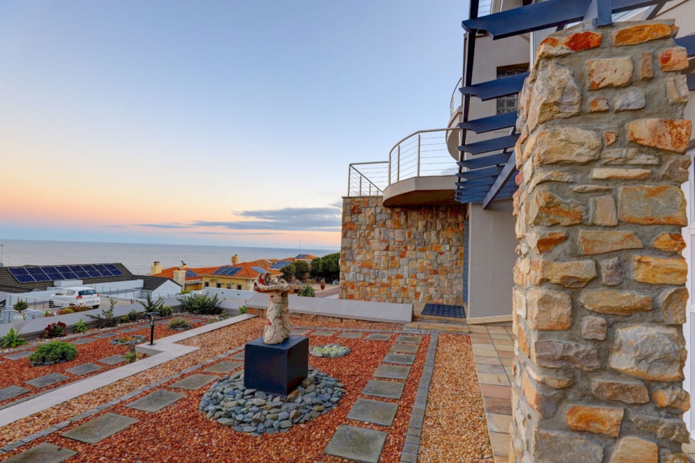 Golf estate house for sale in Mossel Bay Golf Estate - 1MB1703596